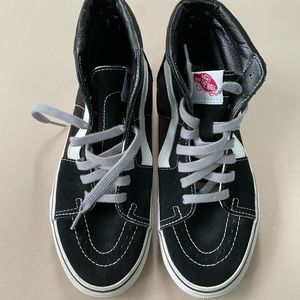 Vans Sk8-hi classic size 8